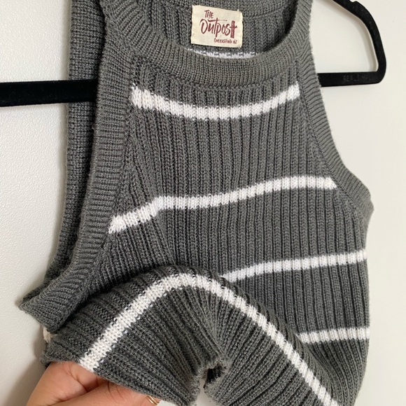 Crop top - Picture 3 of 3